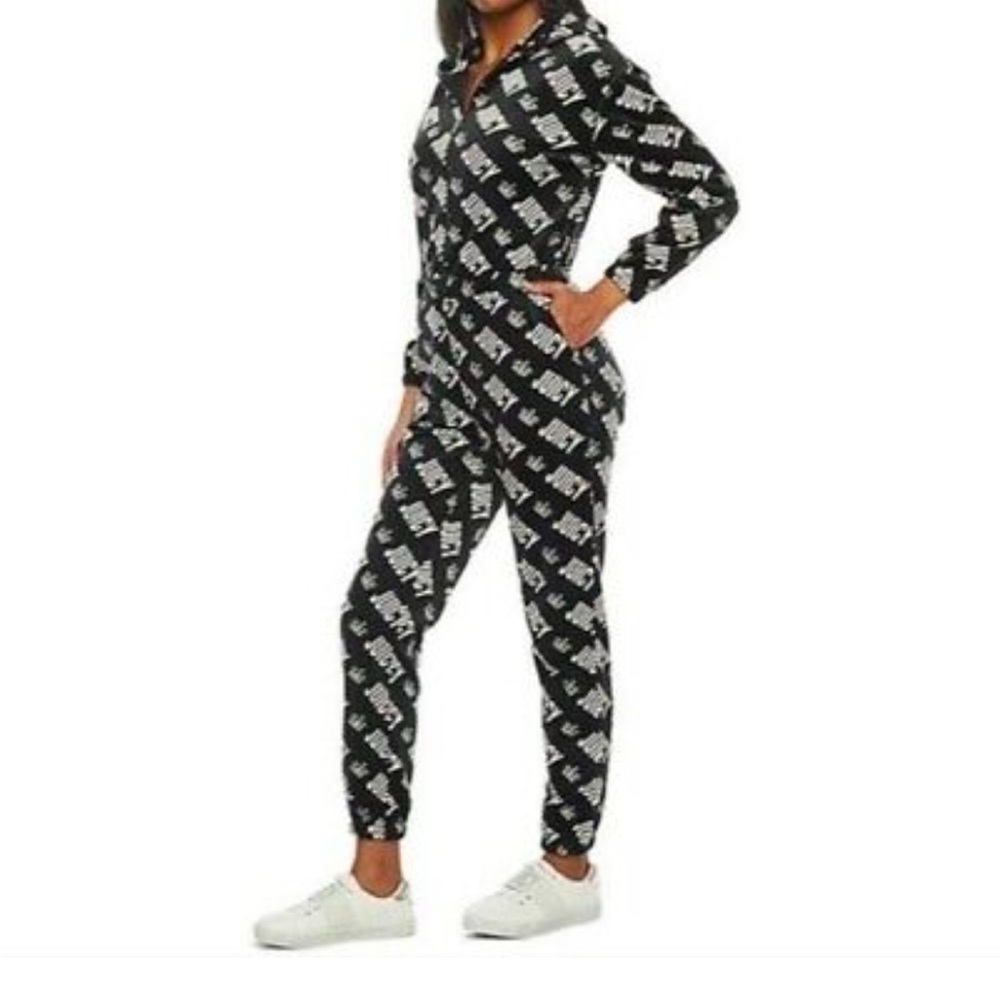 JUICY COUTURE Black Logo Jumpsuit Onesie Velour Size L NWT